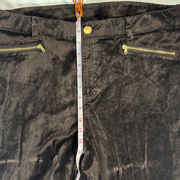 Elegant Women's Brown Pants with Gold Zipper Accents - Picture 2 of 5